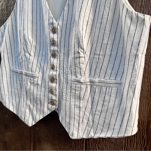 A New Day from Target Tailored Suit Vest in Cream w/ Black Stripe Size Large - Picture 9 of 10